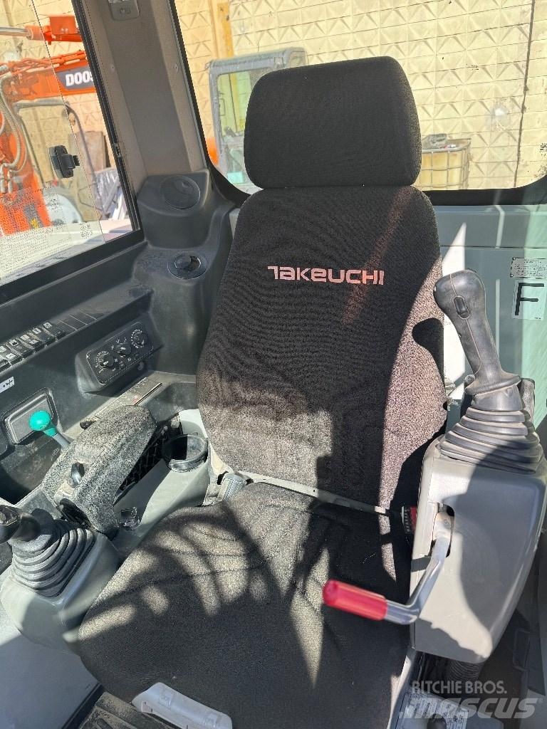 Takeuchi TB290 Средни екскаватори 7т - 12т