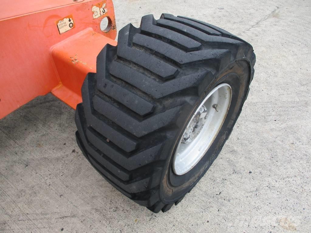 JLG 510 AJ (866) Компактни самоходни стрелови подемници
