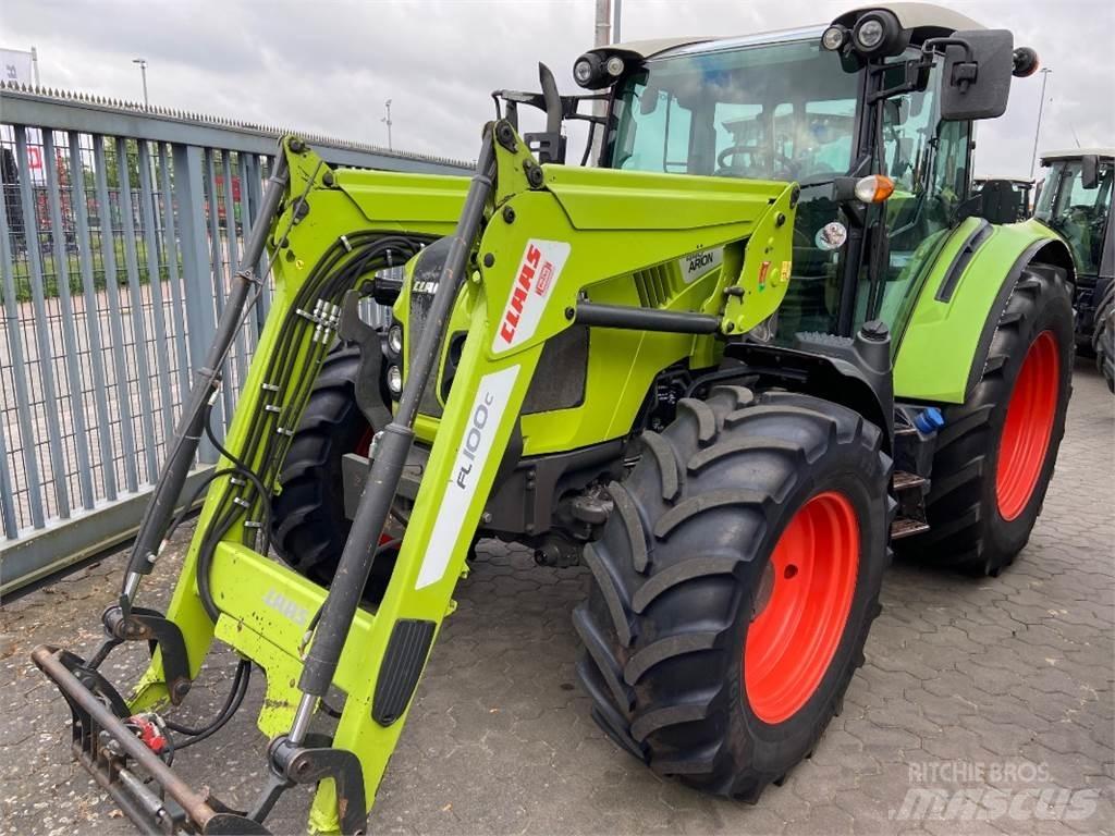 CLAAS Arion 440 Трактори