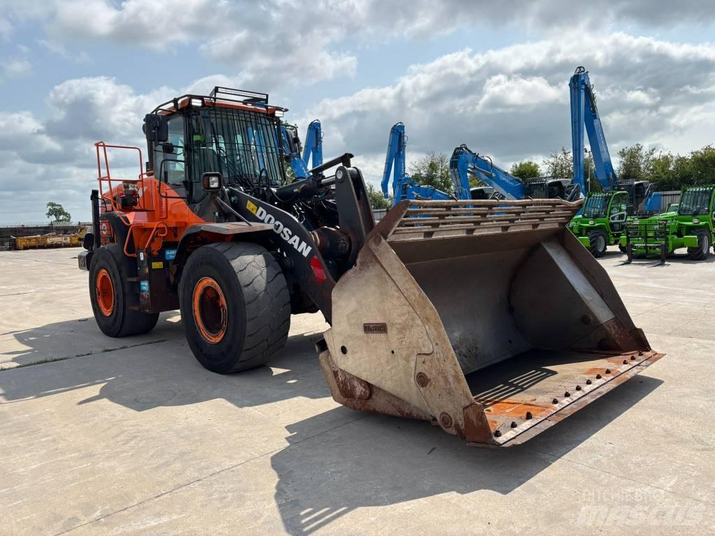 Doosan DL 300-5 Колесни товарачи