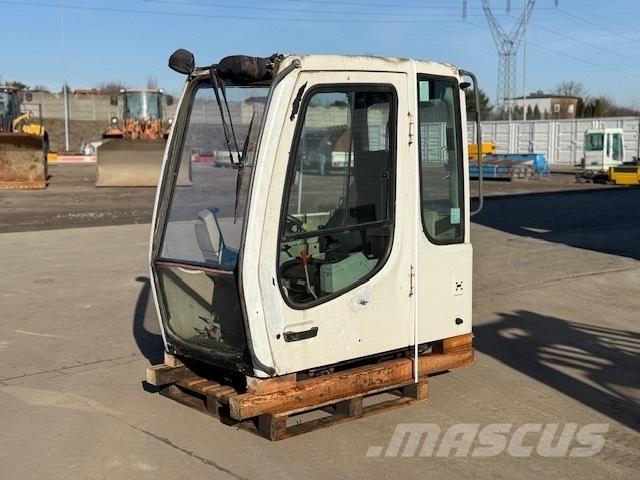 Liebherr A 924 C CAB Кабина