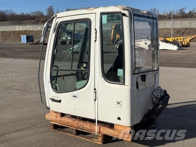 Liebherr A 924 C CAB Кабина