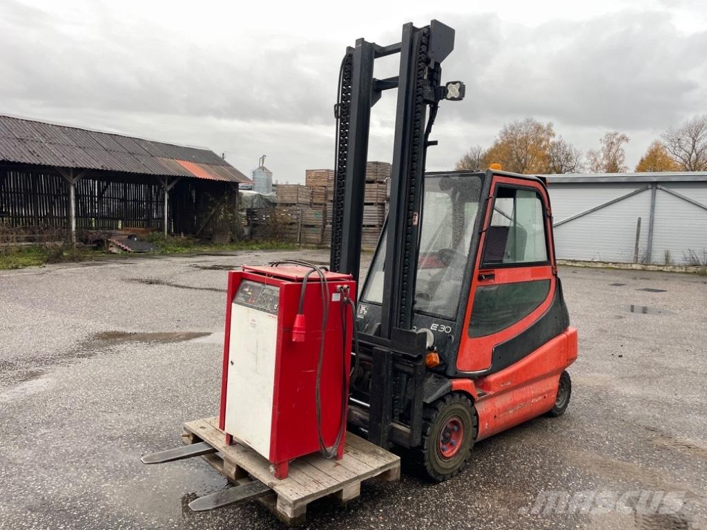 Linde E 30-01 Електрически вилични кари-повдигачи