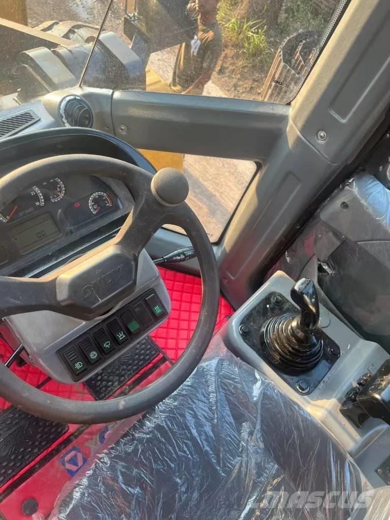 XCMG ZL 50 GN Колесни товарачи