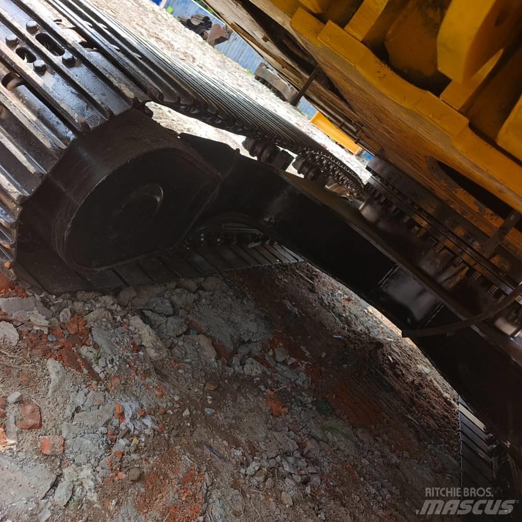 CAT 320 GC Колесни екскаватори