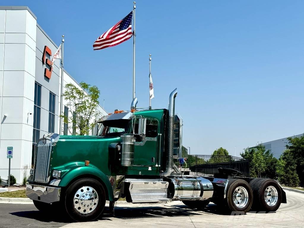 Kenworth W 900 Влекачи