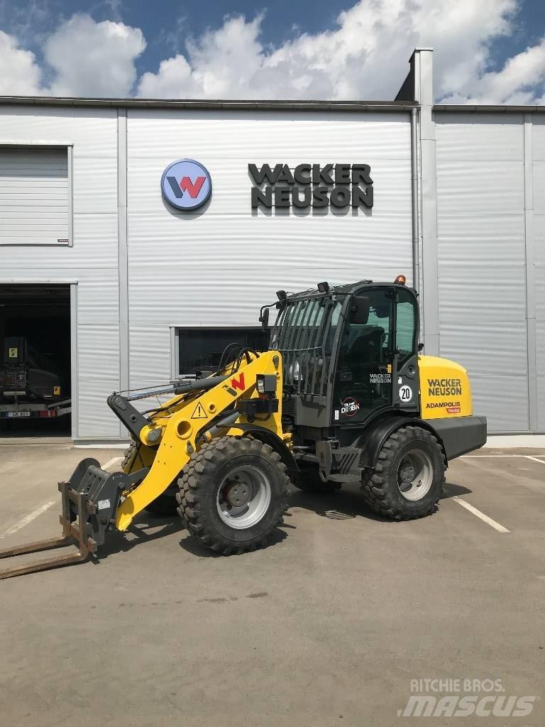 Wacker Neuson WL70 Челни товарачи и багери