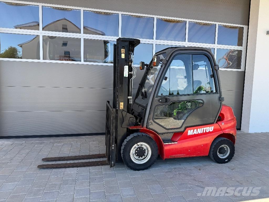 Manitou MI 25 Дизелови камиони