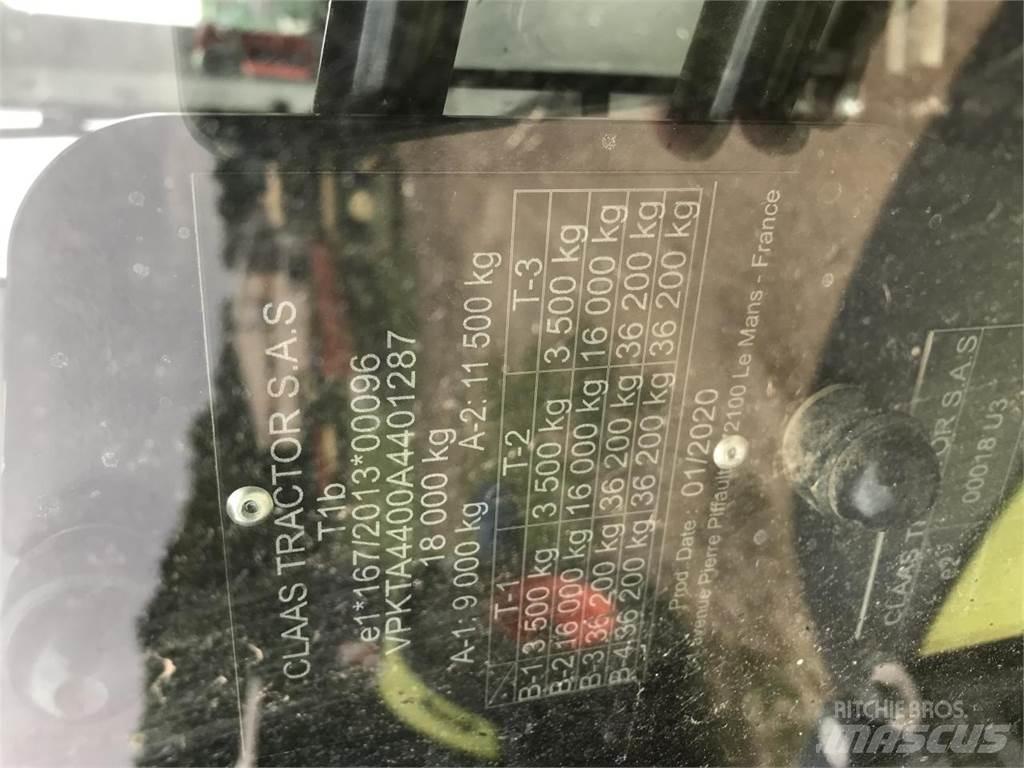 CLAAS Axion 920 Трактори