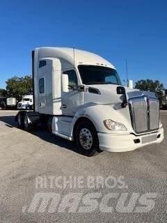 Kenworth T680 Влекачи