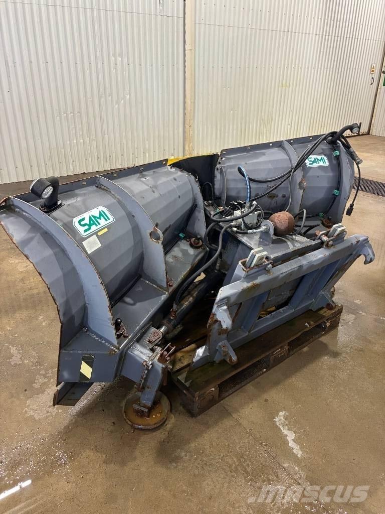 Sami VM 2400 Снегоутъпкващи машини