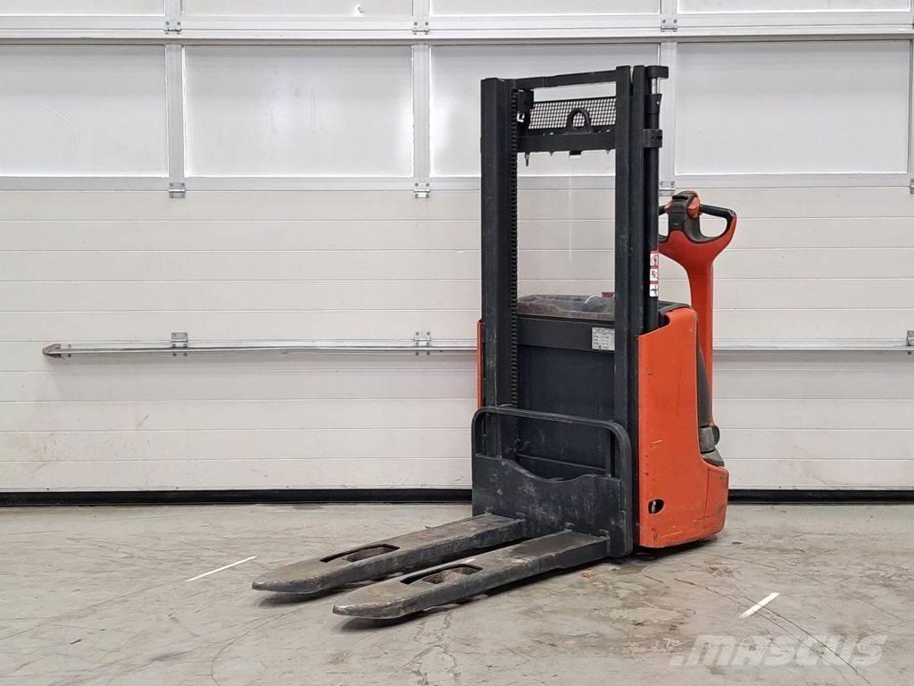 Linde L10B Колички високоповдигачи с теглич