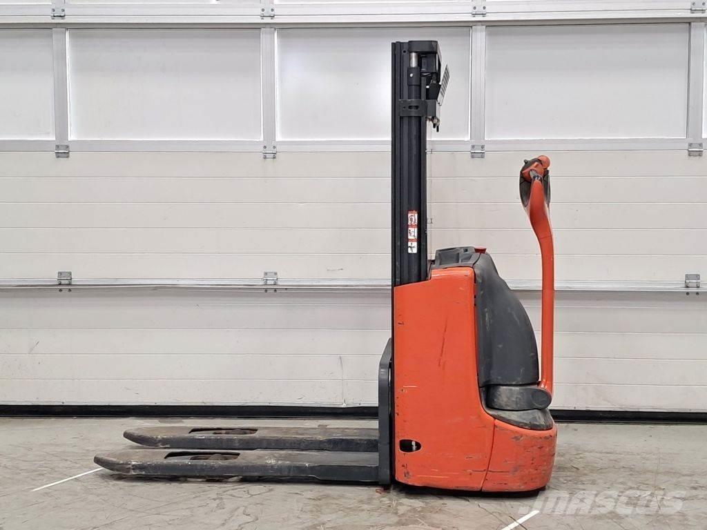Linde L10B Колички високоповдигачи с теглич