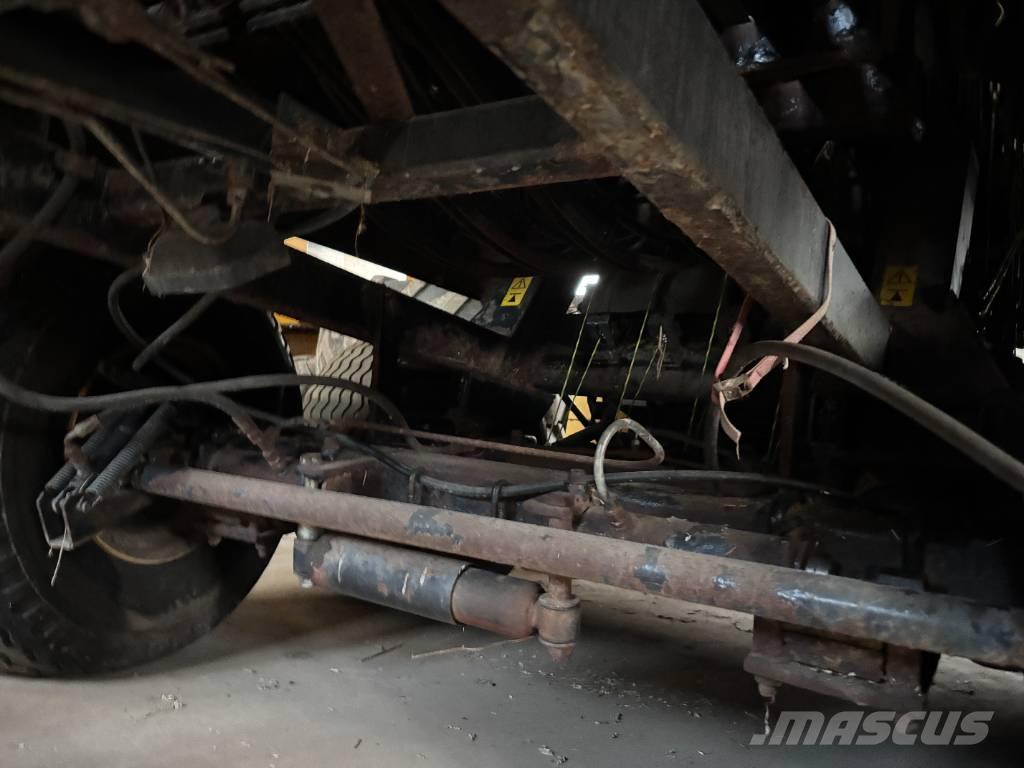 New Holland BB 940 Балопреси квадратни
