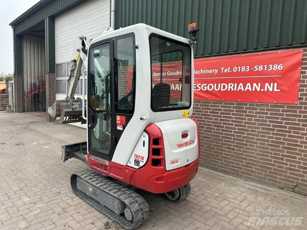 Takeuchi TB216 Мини екскаватори < 7 т