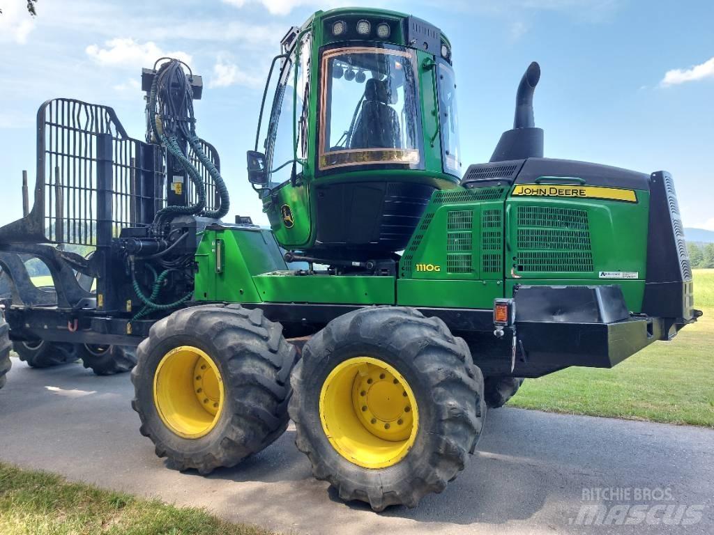 John Deere 1110G Форуардери