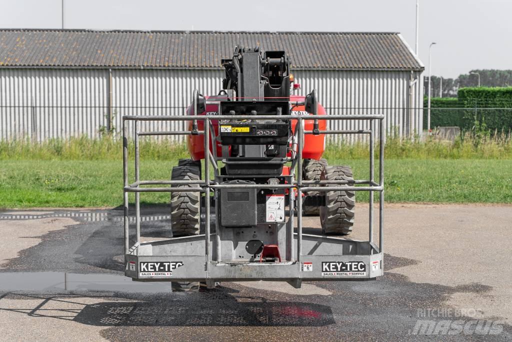 Manitou 200 ATJ e Съчленени стрелови подемници