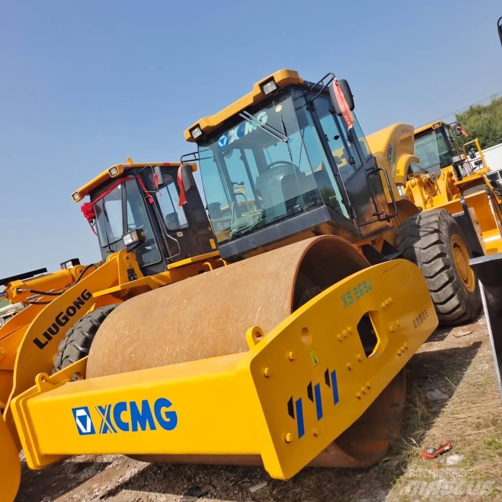 XCMG XS263J Еднобарабанни ролки
