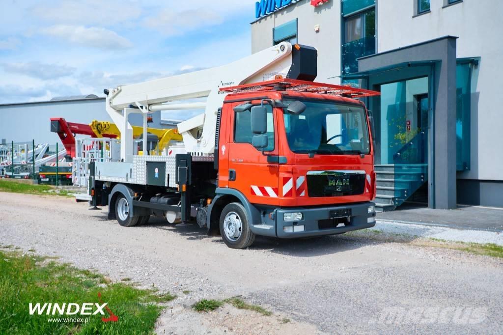 Ruthmann T 300 Моторизирани платформи с талига