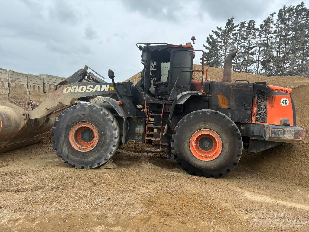 Doosan 420-5 Колесни товарачи
