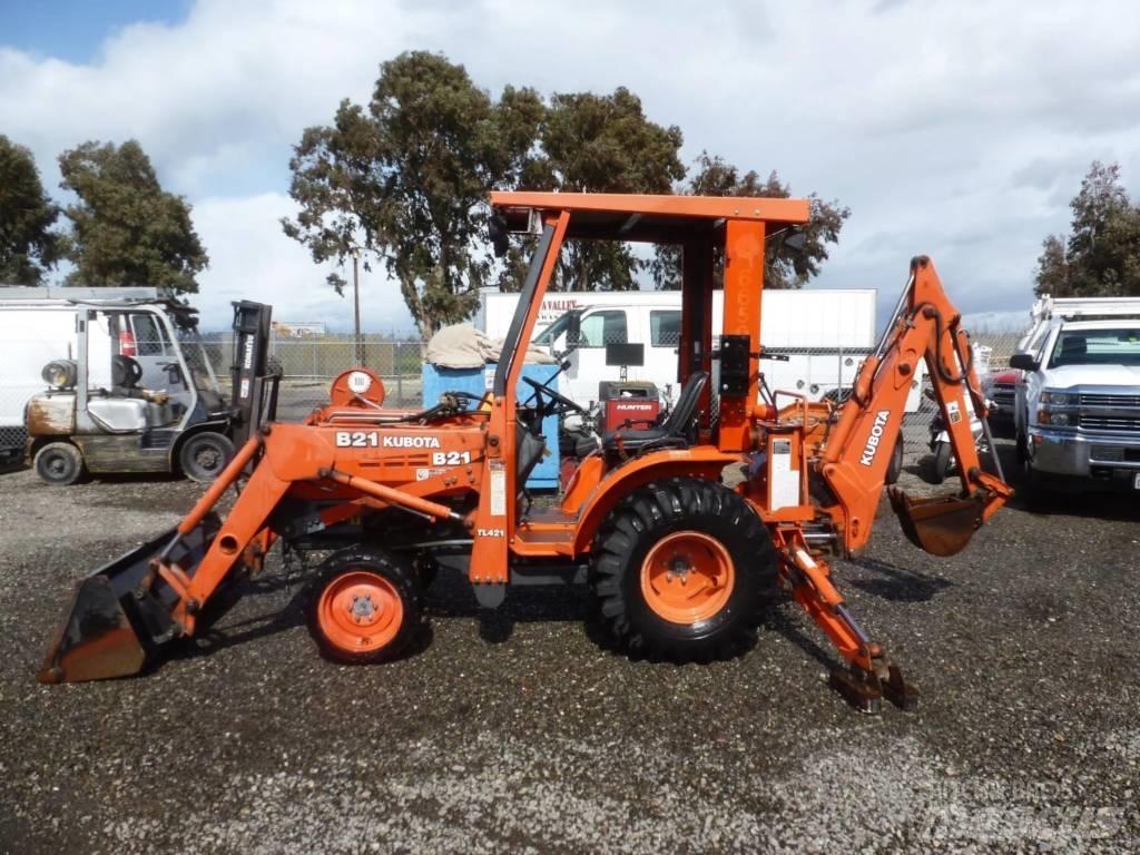Kubota B 21 Товарач със заден ексватор