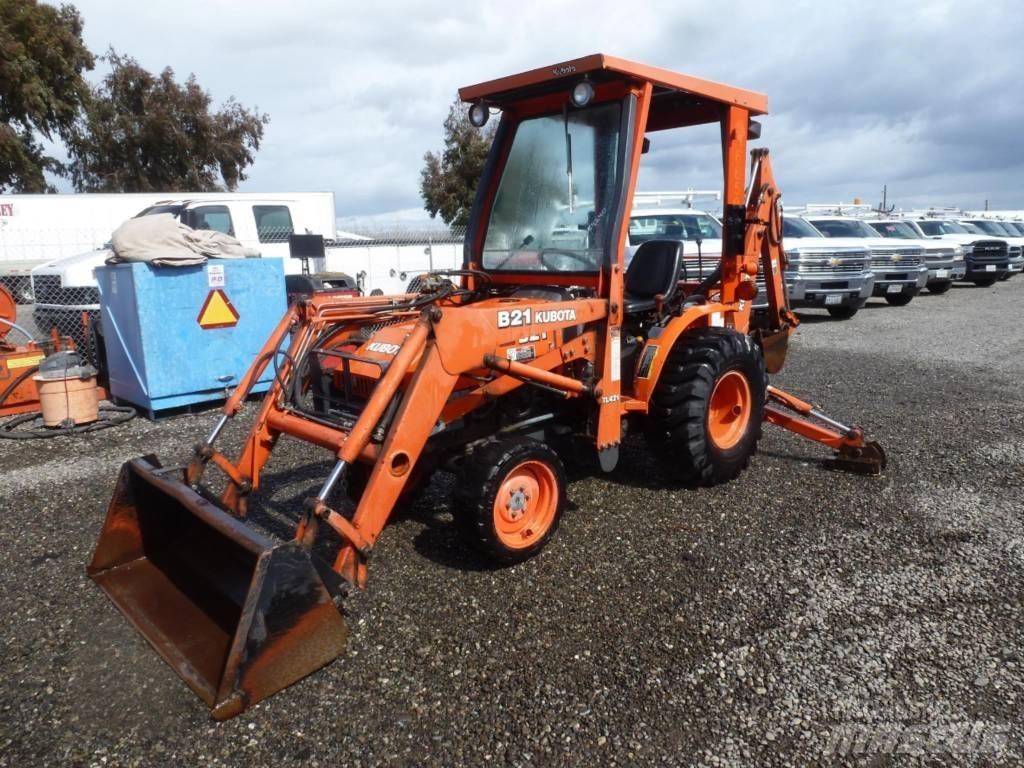 Kubota B 21 Товарач със заден ексватор