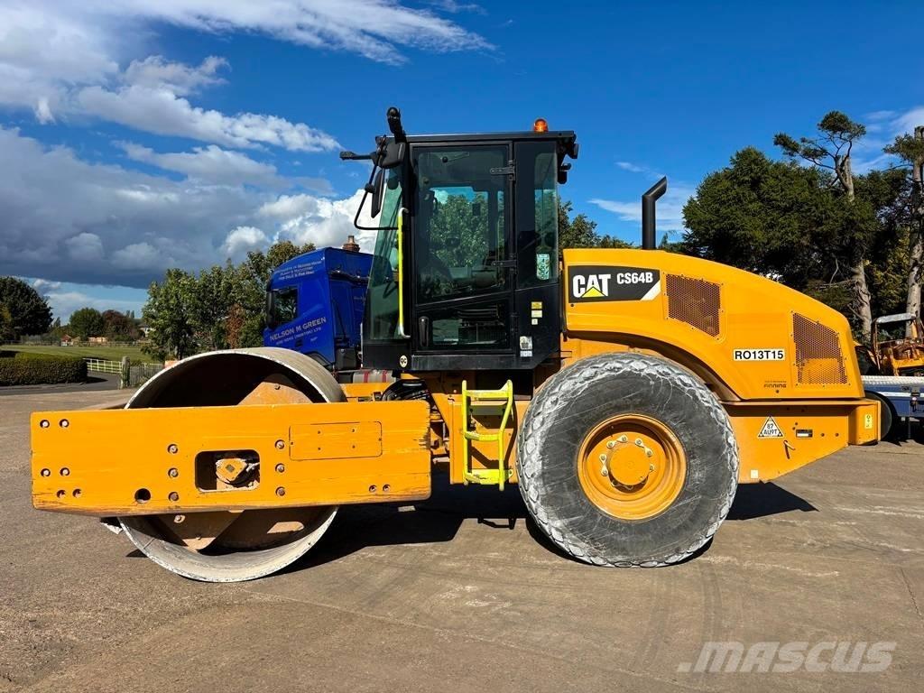 CAT CS 64 B Еднобарабанни ролки
