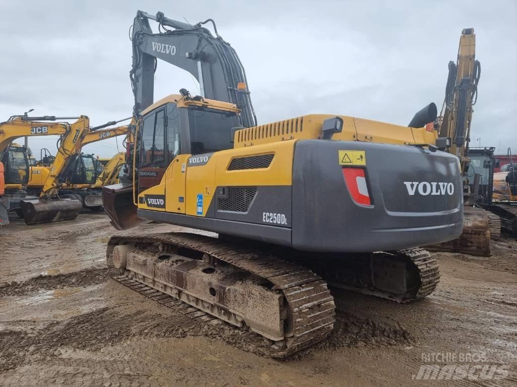Volvo EC 250 D L Верижен екскаватор
