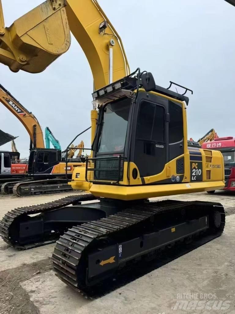 Komatsu 210LC-8 Верижен екскаватор