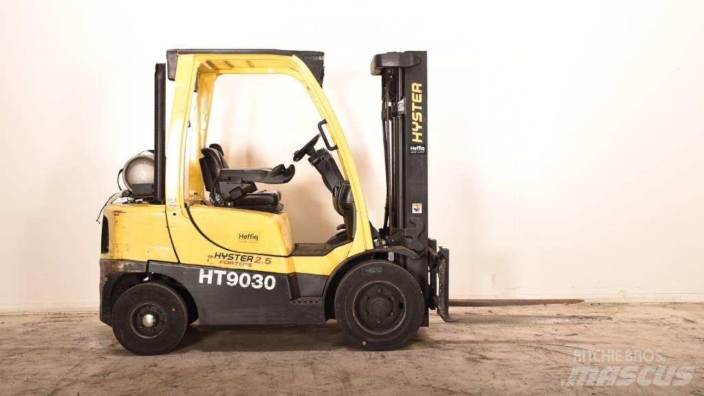 Hyster H 2.5 FT LPG Камиони с АГУ