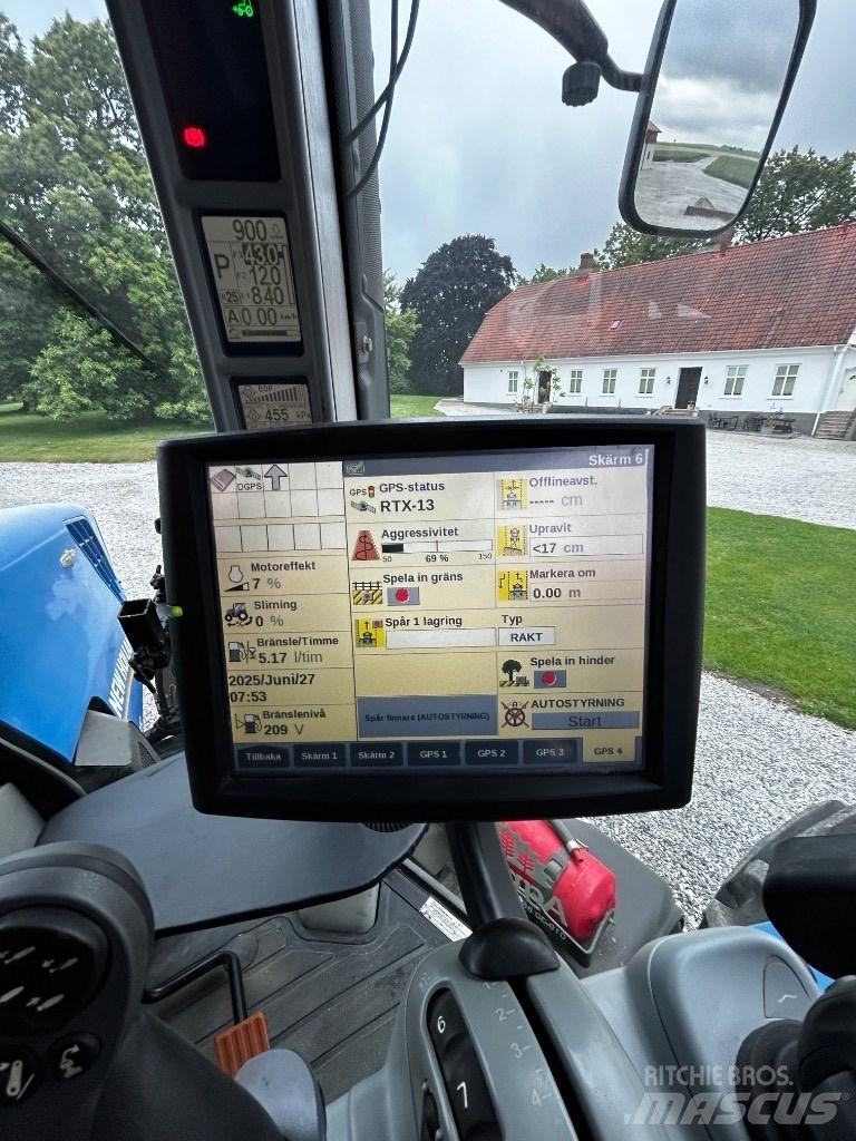 New Holland T 8.390 Трактори