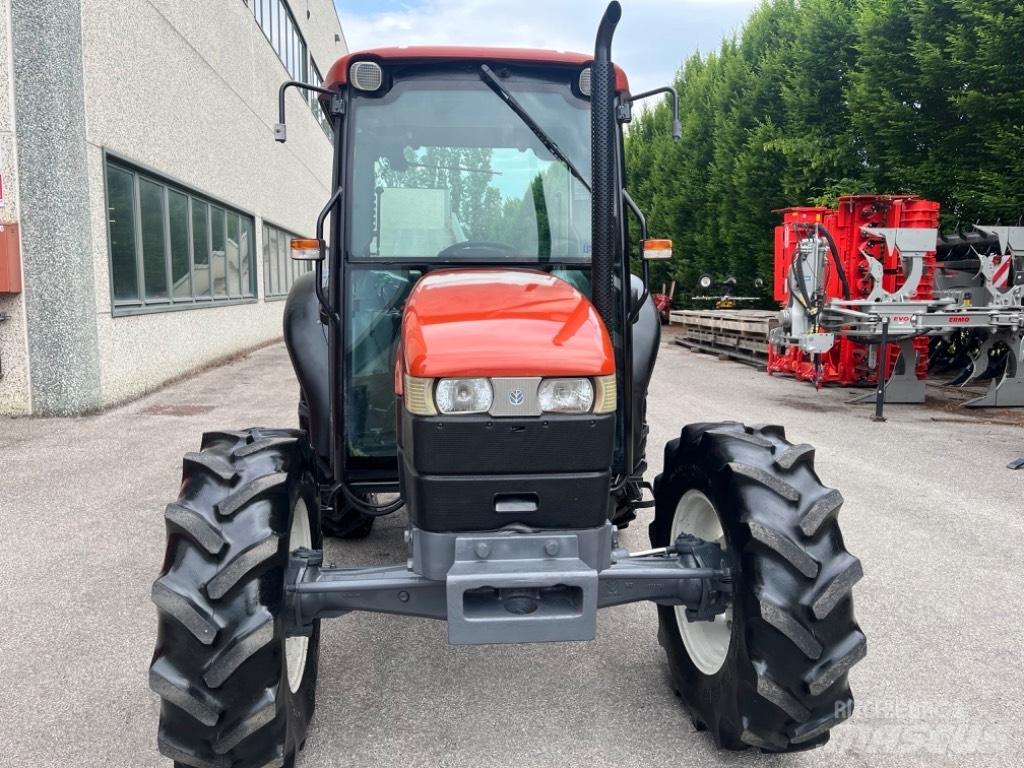 New Holland TN 55 D Трактори