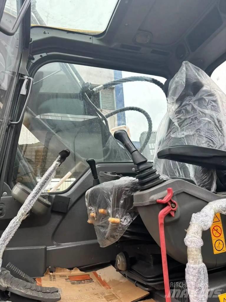 Volvo EC 210 Средни екскаватори 7т - 12т
