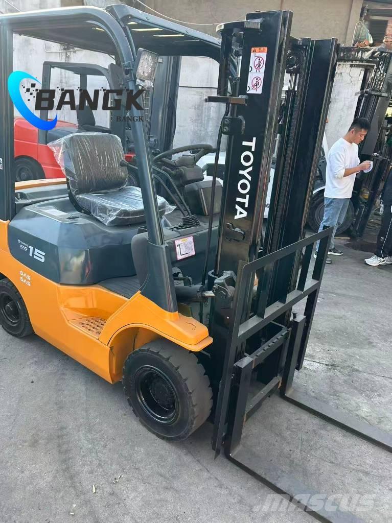 Toyota 15 Дизелови камиони