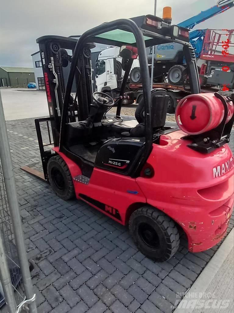 Manitou MI 25 G Камиони с АГУ