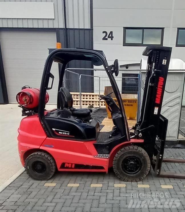 Manitou MI 25 G Камиони с АГУ
