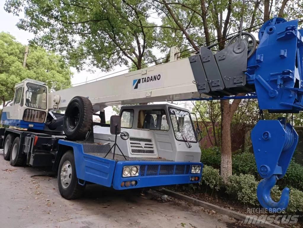 Tadano TL300E Всъдеходни кранове