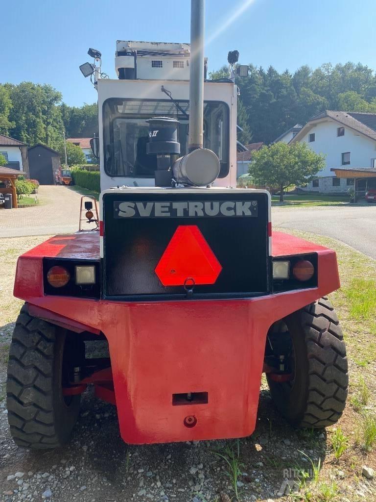 Svetruck 1260-30 Дизелови камиони