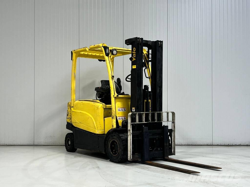Hyster J3.0XN Електрически вилични кари-повдигачи