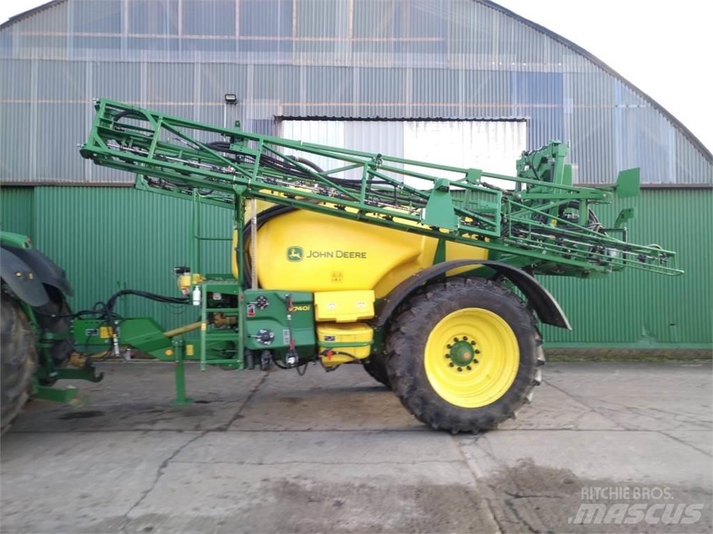 John Deere 740i Прикачни пръскачки
