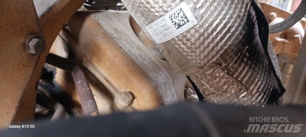 CAT 631 G Скрепери
