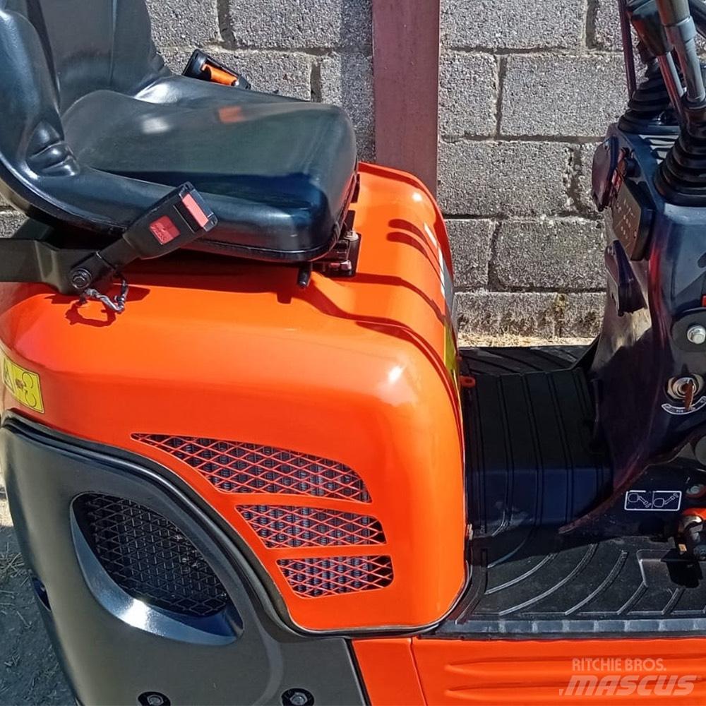 Kubota K008-3 Мини екскаватори < 7 т