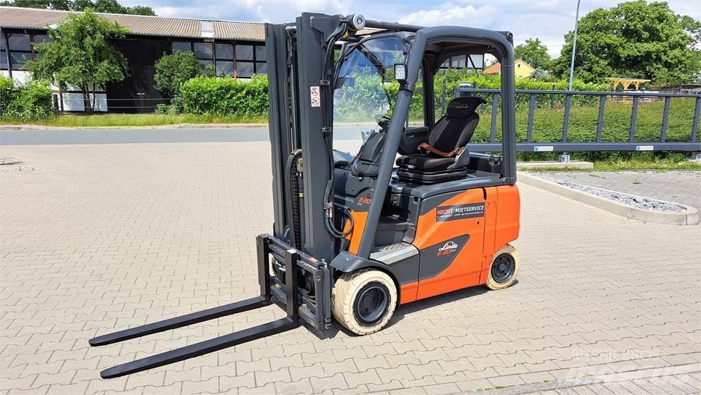 Linde E20PH-02 Електрически вилични кари-повдигачи