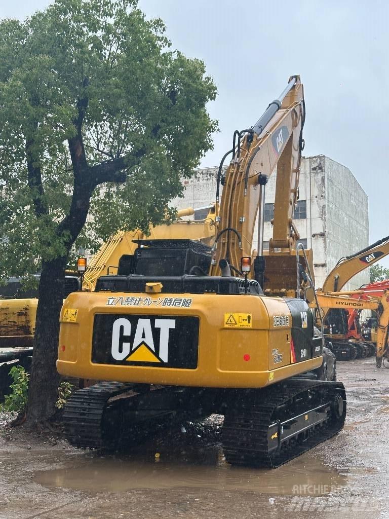 CAT CAT324D Средни екскаватори 7т - 12т