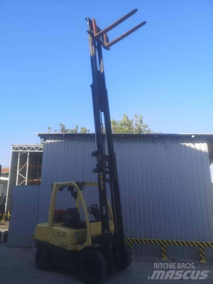 Hyster H 35 FT Камиони с АГУ