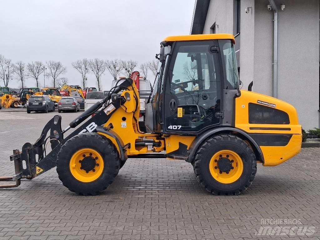 JCB 407 Колесни товарачи