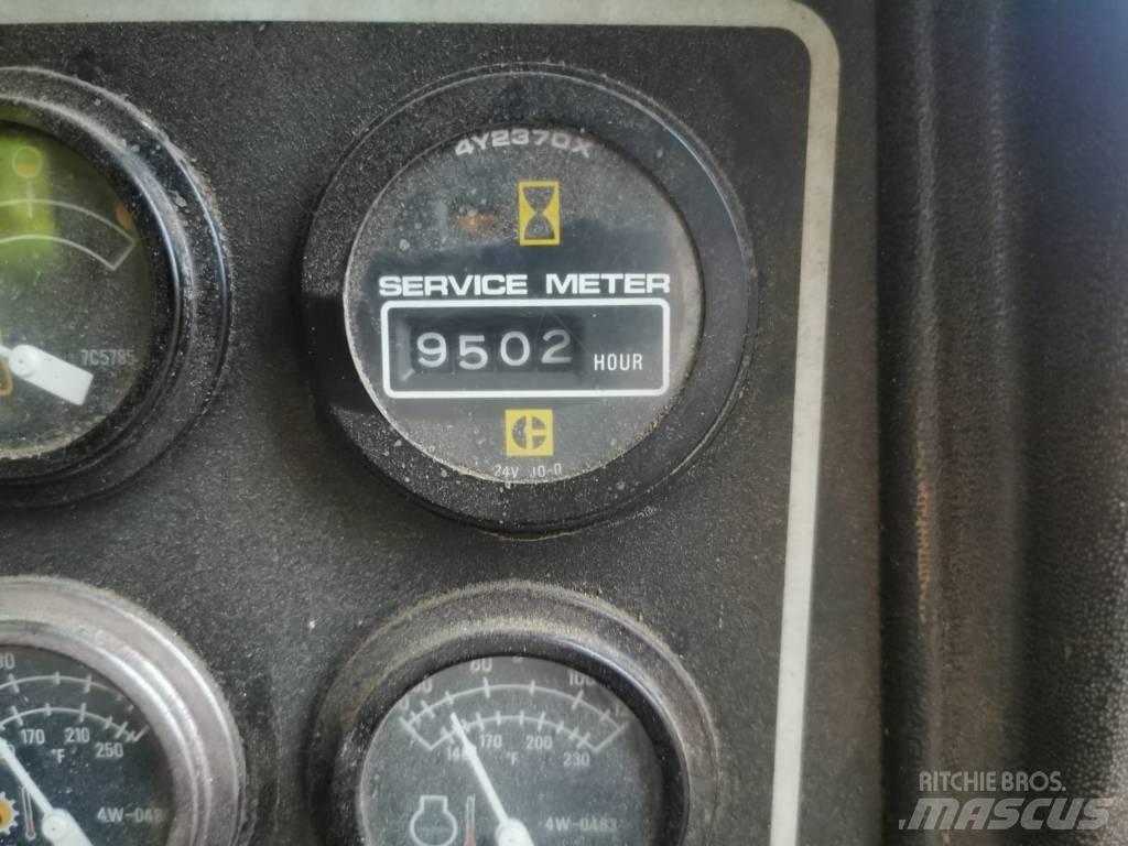 CAT D 4 H Верижни булдозери
