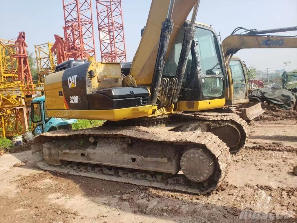 CAT 320 D Верижен екскаватор