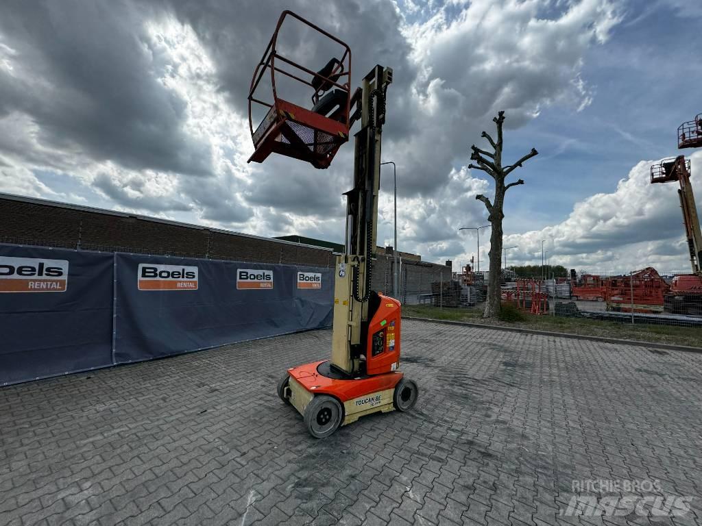 JLG T08E Вертикални мачтови повдигачи

