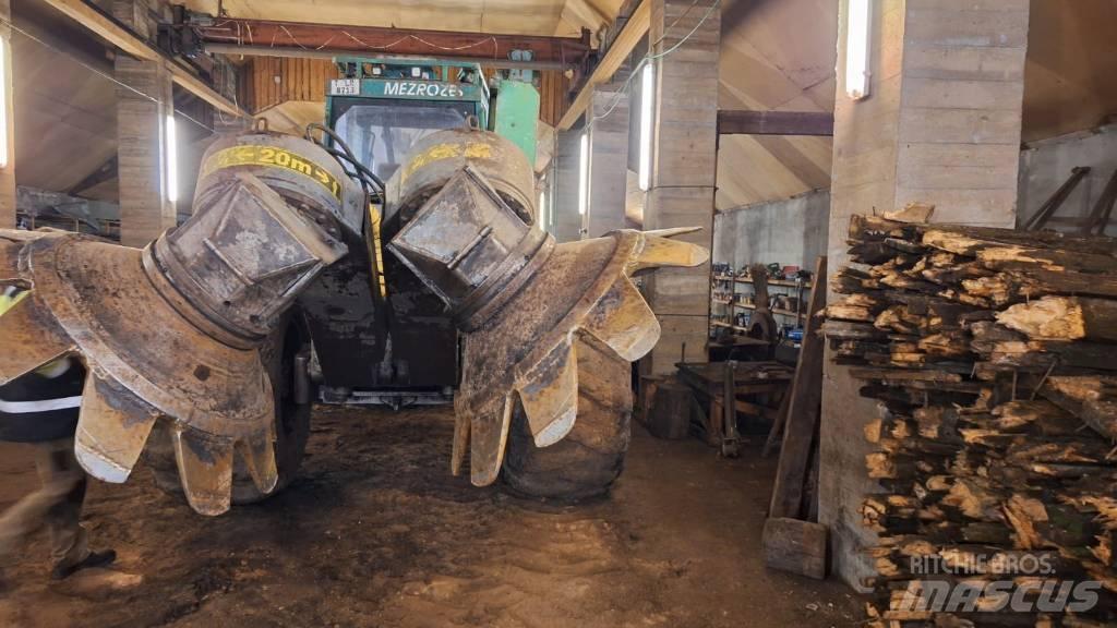 Timberjack 460 Скидери
